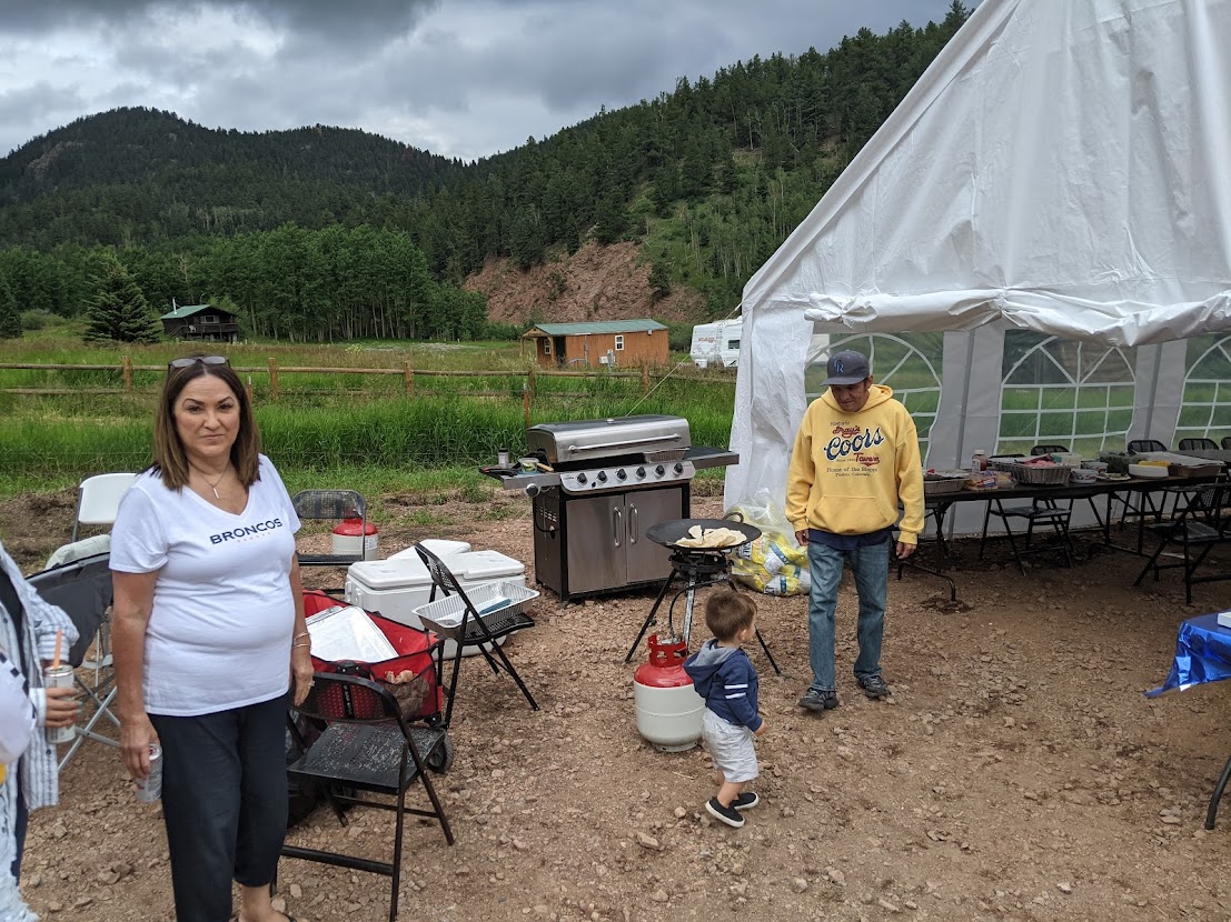 aspen_acres_camping_groups_cookout